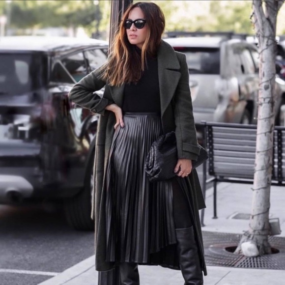 Mango Pleated Skirt - Picture 3 of 13